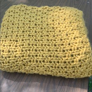 Chunky knit blanket